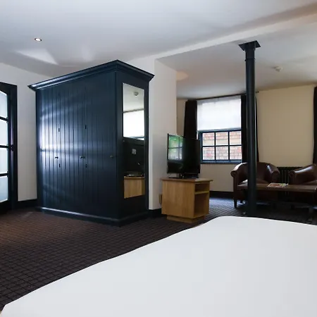 Du Vin Hotel 4*