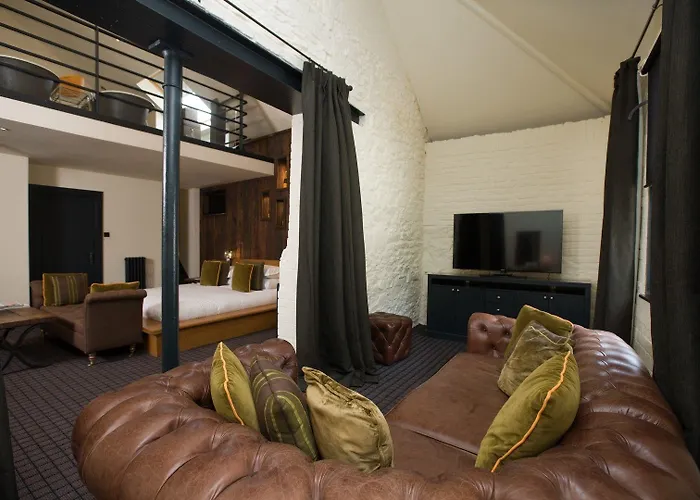 布里斯托杜文酒店 4*