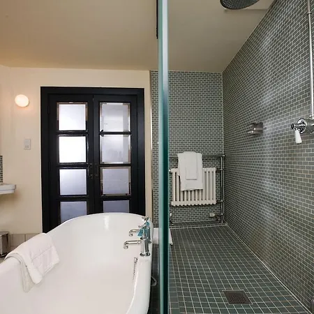 Du Vin 4* Bristol